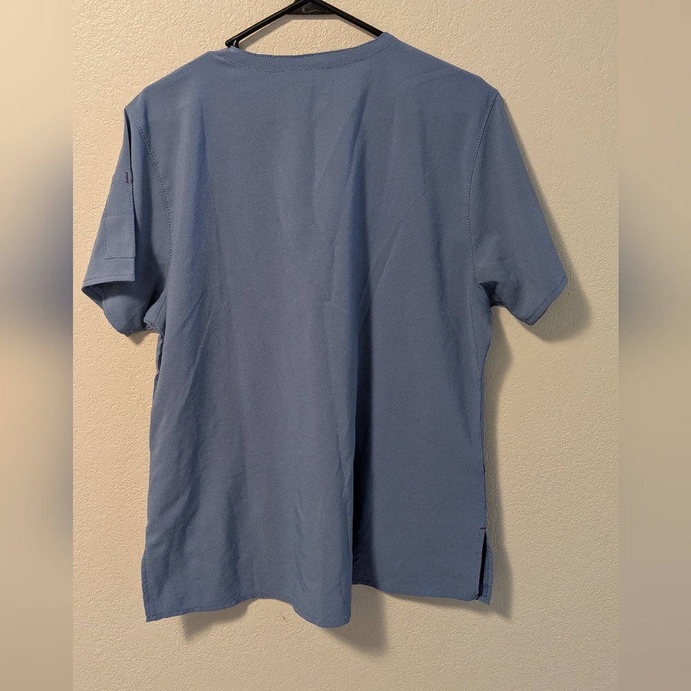 Carhartt Force Cross Flex Blue V-Neck Scrub Shirt - Picture 2 of 11